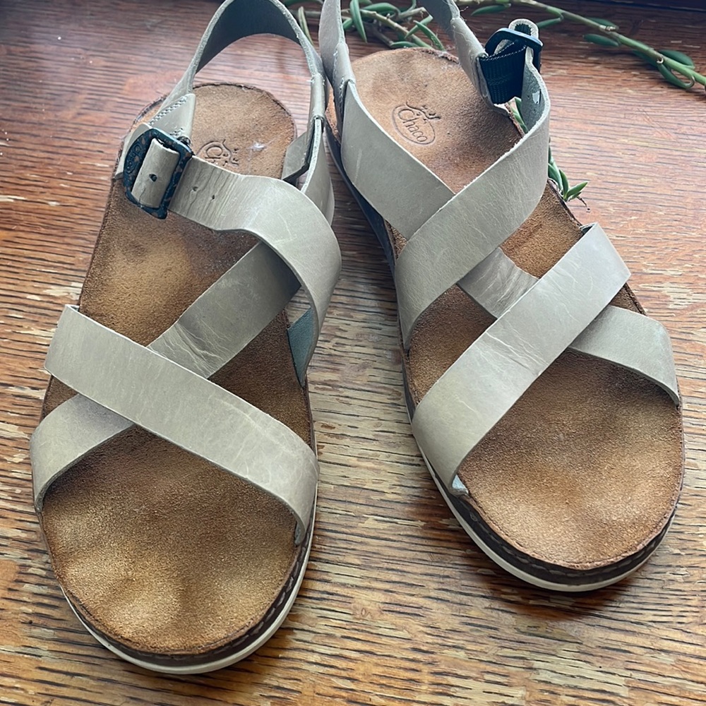 Tan womens leather Chaco sandals size 9